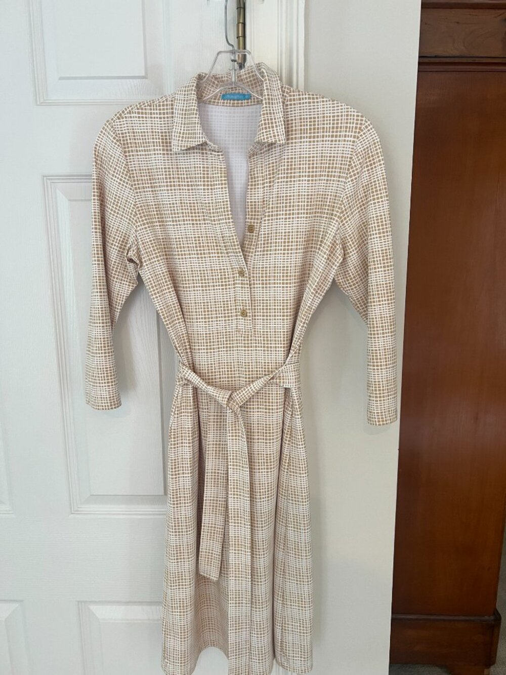 McLaughlin Women's print cream/beige Brynn Tie Waist Shirt Dress Sz XS